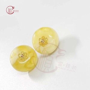 Amber Resin Chinese Knot <b>Button</b> Round Double-Curved Flower Decorated For Cheongsam Hanfu Tang <b>Suit</b> - Product Image 4