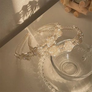 Vierteiliges Perlen-Rosen-Haarband-Set: Handgefertigte dreidimensionale Rose + pralle Perle, modisch und schön - Product Image 3