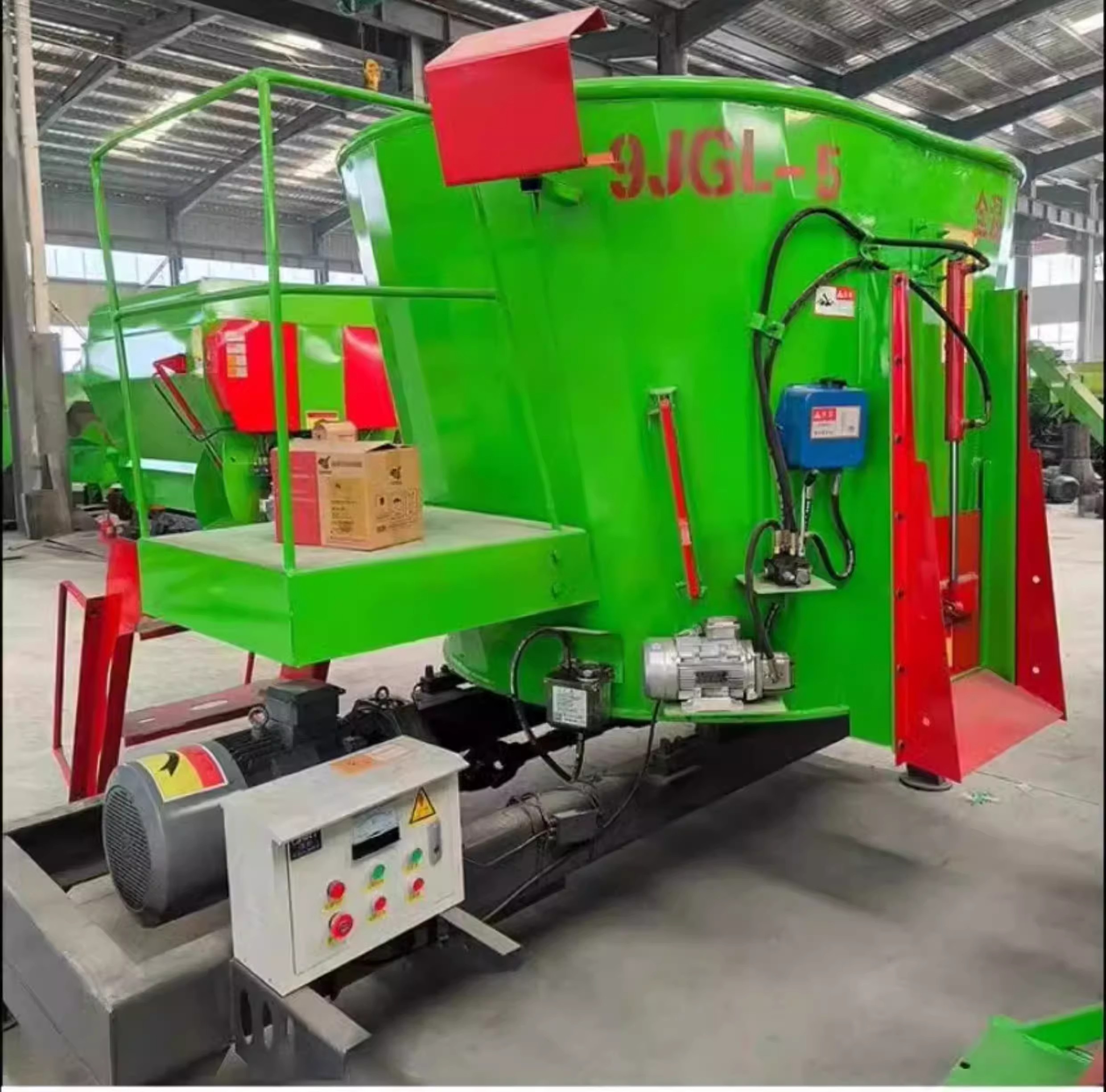 total mixed ration feed mixer