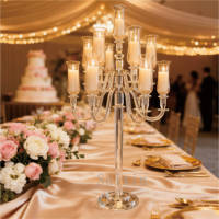Fournisseur direct, vente en gros, nouveau design, chandelier en cristal à 13 bras pour la décoration de table de mariage