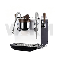 Machine à expresso semi-automatique professionnelle italienne, pour usage domestique et commercial.