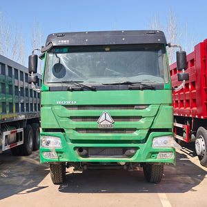 Camion vert Sinotruk HOWO 8X2 à charge utile massive: Maîtriser le transport de matériaux de chantier - Product Image 3