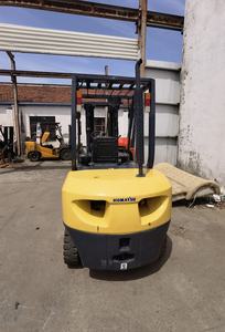 Chariot élévateur d'occasion KomatsuFD30 de haute qualité fabriqué au Japon, moteur diesel, chariot élévateur Komatsu FD50 - Product Image 6