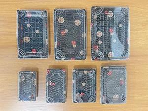 Emballage alimentaire de luxe rectangulaire doré à emporter, de qualité alimentaire, imprimé japonais, pour sushis et sandwichs, en matériaux recyclés, avec couvercle en PET - Product Image 3