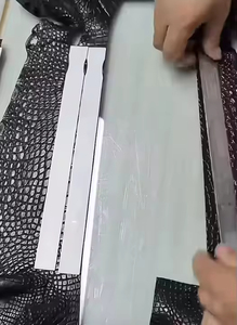 Bolsos de Diseño Hechos a Mano, Cosidos con Hilo de Cera de Abeja, Herrajes de Acero Puro, Marca de Lujo, Estilo Vintage, Cierre Abierto - Product Image 3