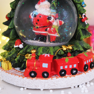 Bán Sỉ 100Mm Tùy Chỉnh Nhựa Trang Trí Thủ Công Mỹ Nghệ Lưu Niệm Thủy Tinh Pha Lê Thiết Kế Quả Cầu Tuyết Đồ Trang Trí Giáng Sinh Snowglobe - Product Image 6