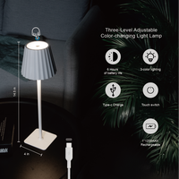 Lampe de table LED portable sans fil à intensité variable tactile avec corps en ABS pour chambres à coucher, alimentation CC