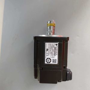 Motor Servo Yaskawa 100 W 48 V CC IP20 Potencia de Salida Para Uso Industrial - Product Image 3