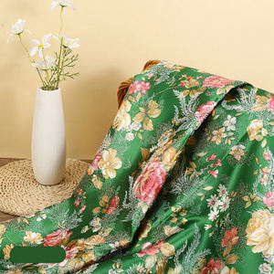 Tissu de brocade <span class=keywords><strong>vert</strong></span> en <span class=keywords><strong>satin</strong></span> de soie douce de 150cm de largeur pour robes - Product Image 1