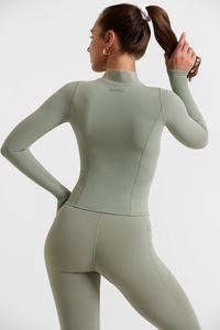Lichtgewicht Ademende Sportset Met Lange Mouwen En Yoga Top Kledingpak Voor Fitness En Elastische Taille - Product Image 4