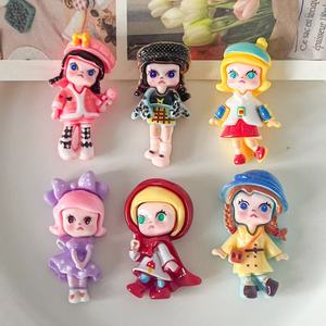 Accesorios de Resina con Pegamento en Crema para Manualidades con Tarjetas Pequeñas, Diseño de Niña con Lirios de Dibujos Animados, para Decorar Carcasas de Teléfono Móvil, Horquillas, Pegatinas para Refrigerador, para Navidad - Product Image 1