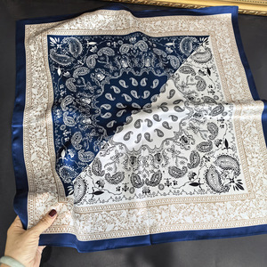 ผ้าพันคอไหมมัลเบอร์รี่แท้ 100% ขนาด 70x70 ซม. ลายเพสลีย์ ผ้าพันคอสี่เหลี่ยม ขายส่ง รับทำโลโก้ตามสั่ง - Product Image 6