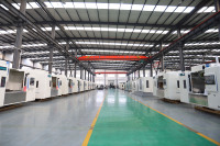 Yeni INDEX VMC850 CNC Dikey İşleme Merkezi Rijit Kutu Kılavuz Yapısı Yüksek Hassasiyetli Çevre Dostu GSK Kontrol Sistemi BT40 İş Mili