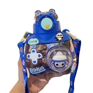 2024 <span class=keywords><strong>XO</strong></span> ours sangle Portable étudiant bouilloire résistant aux hautes températures verre tasse à eau avec paille nouvelle conception de dessin animé pour les enfants - Product Image 4