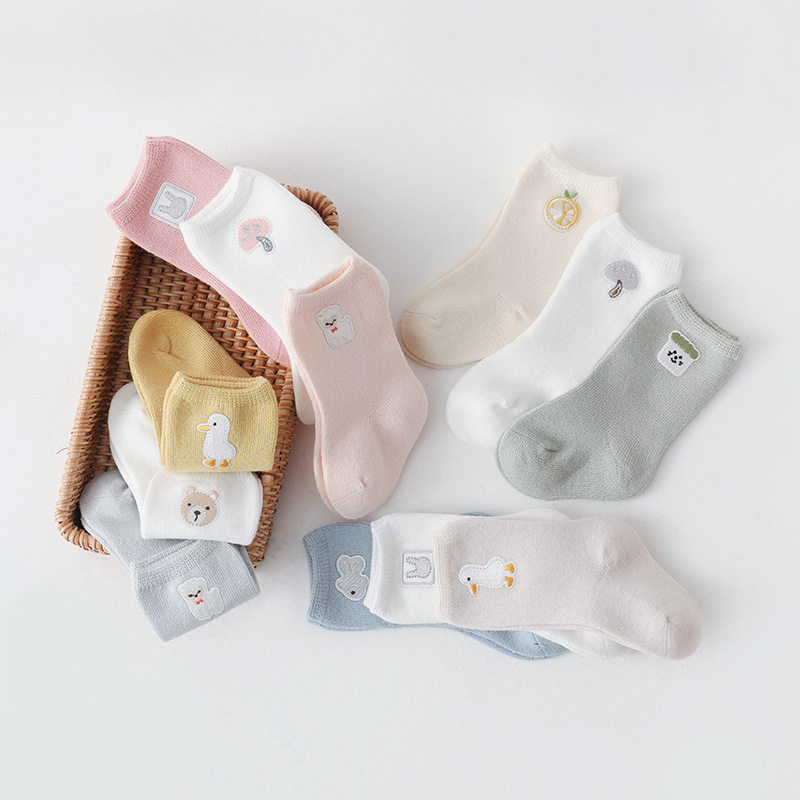 Носки противоскользящие ярких цветов для ползания новорожденных