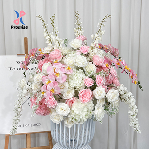 Arreglos Florales Realistas de Rosas e Hortensias Hechos a Mano con Seda Artificial para Decoraciones de Bodas y Regreso a Clases - Product Image 1