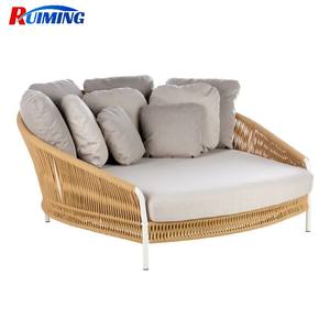 Chaise longue de jardin de luxe en corde tressée, double, ronde, avec cadre marron, durable et imperméable - Product Image 3