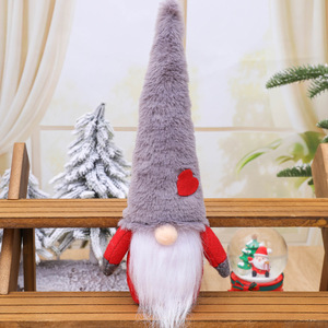 Adorno navideño de gnomos de peluche, gnomos de Santa Claus sin rostro con decoración de corazón para decoración del hogar en la mesa. - Product Image 4
