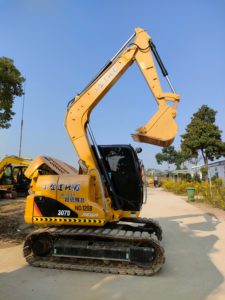 รถขุดตีนตะขาบ Caterpillar CAT 307D มือสองจากญี่ปุ่น ขนาด 7 ตัน พร้อมห้องโดยสาร ใบมีดดันดิน สำหรับงานเกษตร - Product Image 1
