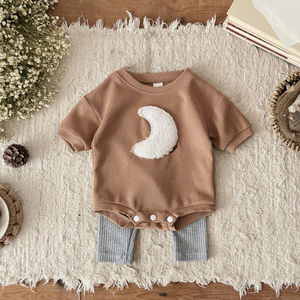 Primavera y otoño Baby Moon Patch manga larga Ha Yi + conjunto de pantalones de punto elástico personalización al por mayor - Product Image 2