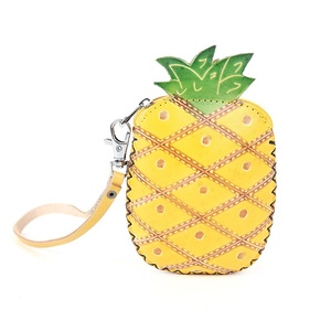 Porte-monnaie en cuir véritable de vachette pleine fleur, motif fruit de dessin animé, avec porte-clés, petite pochette zippée pour enfants - Product Image 3