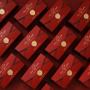 Châu âu thanh lịch cấp thực phẩm dập nổi biểu tượng tùy chỉnh Wedding party favors Glossy cán hộp kẹo cho sô cô la Quà Tặng Giấy - Product Image 4