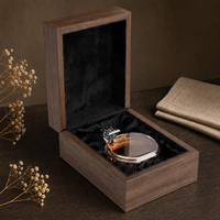 Boîte à parfum en bois de noyer massif naturel avec couvercle à charnières et doublure en satin noir, étui d'emballage pour parfum, pour collection de cadeaux