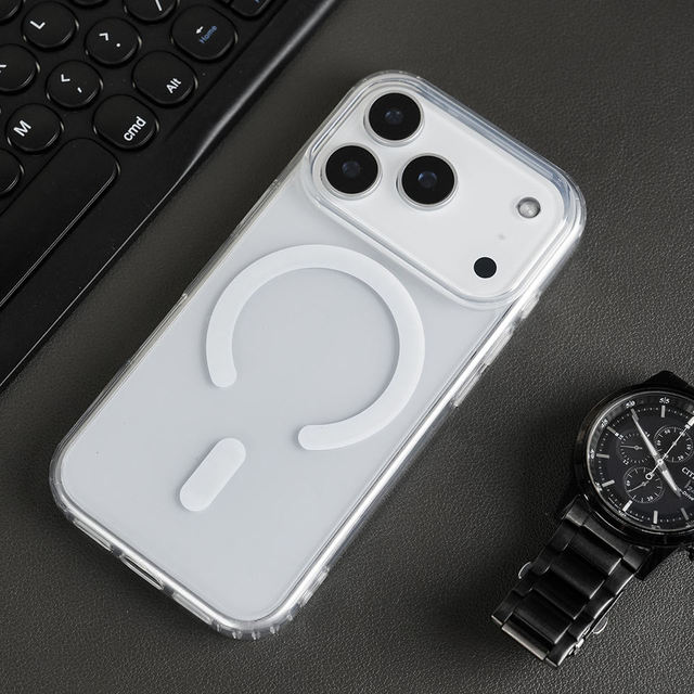 Focuses Shockproof Transparent Magnetic Wireless Charging Clear Phone Cover for iPhone 17 16 15