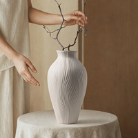 Vase en céramique blanc moderne, haut de gamme, texturé, créatif, décoratif pour la maison, salon, salle à manger