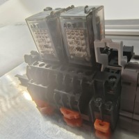Relais de sécurité APT NR2EL-A12V A24V A36V A48V A110V A220V Basse Tension 2CO avec voyant lumineux pour l'automatisation industrielle