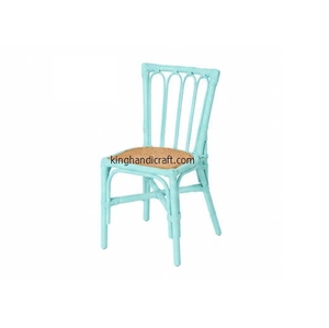 Chaises d'enfants en rotin faites à la main, très demandées, pour la location lors de fêtes, mobilier enfantin bohème pour anniversaires et mariages - Product Image 1