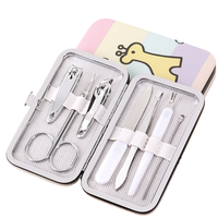 Gmagic – Coffret Cadeau de Luxe 7 Pièces pour Pédicure et Manucure, Outils de Soin des Ongles en Acier Inoxydable, Coupe-Ongles Droit en Plastique