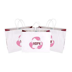 Sacs de shopping en carton kraft de luxe avec logo personnalisé, avec poignées, emballage de vente au détail recyclé pour vêtements et chaussures - Product Image 4