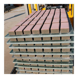 Machine automatique de fabrication de blocs autobloquants HF avec béton et sable, pression hydraulique, fonctionnement facile - Product Image 1