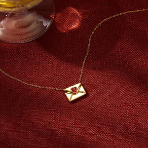 Nouveauté Collier de la Saint-Valentin Plaqué or 18 carats Acier inoxydable Cœur Zircon Ouvertable Lettre Femme Collier enveloppe pour cadeau - Product Image 3