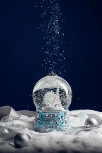 Kartopu ev dekorasyon noel tren manzara kar küresi ile su küresi özel büyük kış dağ köyü - Product Image 4
