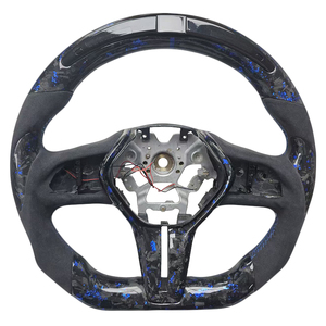 Volant de direction en fibre de carbone forgée Alcantara à prix de gros pour Infiniti Q50 - Product Image 1