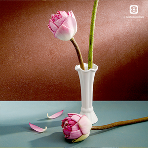 Vase en céramique blanche élégante de 15.3cm-Vase en forme de Bode pour la maison, le bureau et la décoration de table moderne - Product Image 3