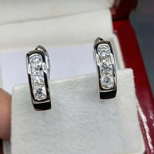 Piccoli Orecchini a Cerchio Argentati per Donne e Uomini, Ear Cuff Minimalista, Gioielli di Moda Quotidiana - Product Image 4