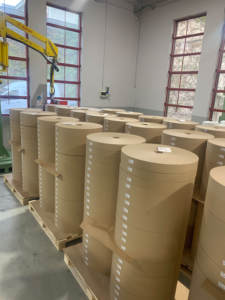 Papel Kraft Ecológico Carte Dozio Hecho en Italia, Apto para Contacto con Alimentos, Compatible con Impresión, Embalaje Industrial para Regalos y Manualidades - Product Image 2