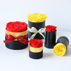 Boîte cadeau ronde en papier <span class=keywords><strong>de</strong></span> fleurs préservées <span class=keywords><strong>de</strong></span> luxe <span class=keywords><strong>de</strong></span> haute qualité personnalisée en forme <span class=keywords><strong>de</strong></span> dôme - Product Image 2