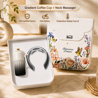 Coffret Cadeau de Voyage : Mug Isotherme 450ml, Masseur Cervical, Sac Cadeau Pliable Compact, Qualité Premium, Réutilisable, Authentique, Relaxant et Confortable