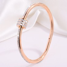 Taille fine en or rose