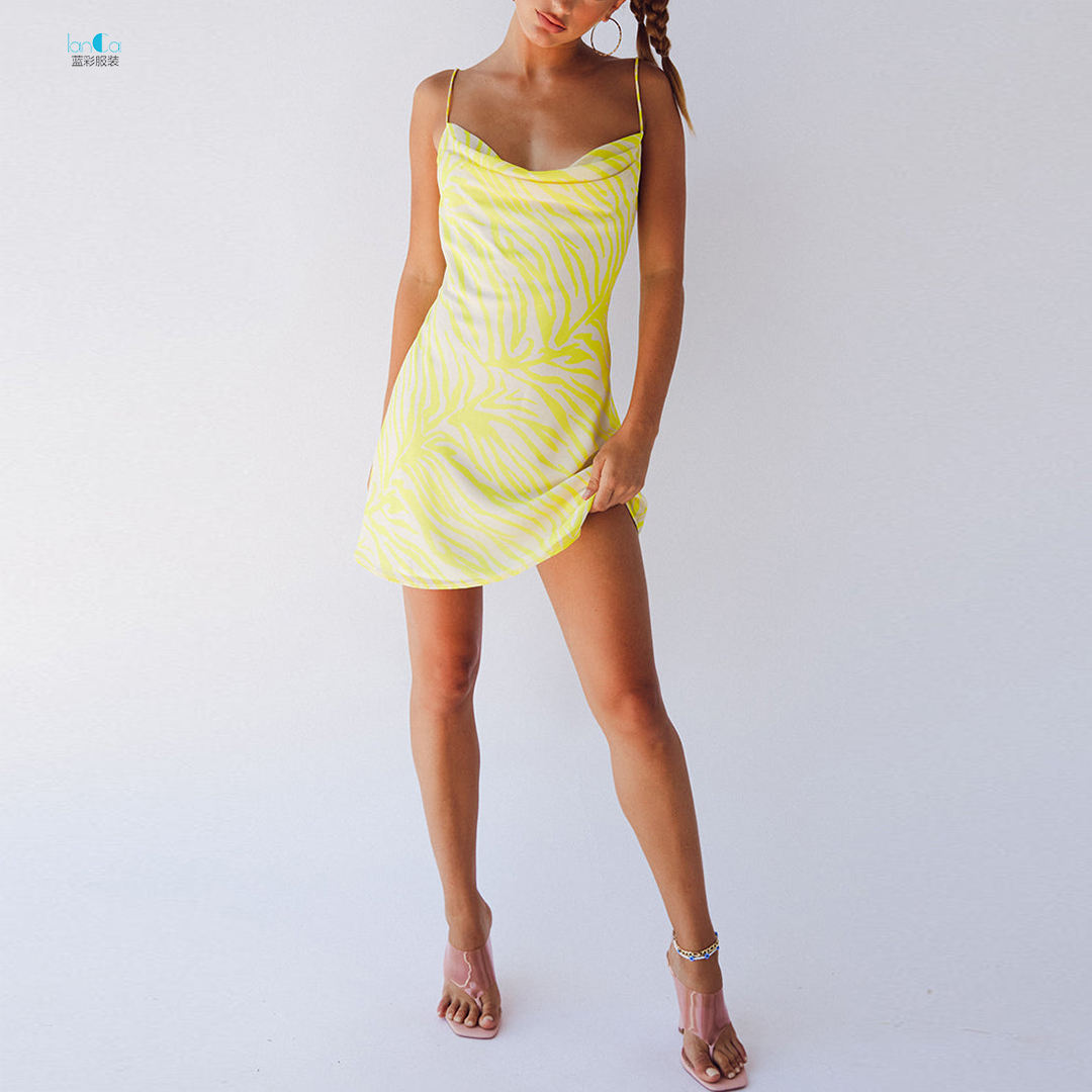 สีเหลือง