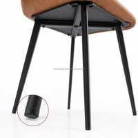 Chaise de salle à manger moderne en cuir avec dossier incurvé et pieds en métal noir - Chaise d'appoint ergonomique résistante aux taches pour la maison