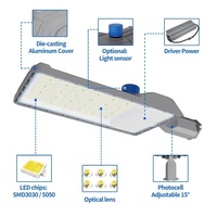 Lampu Jalan LED Sensor Luar Ruangan Multiguna 30W-240W Aluminium Die-Cast IP66 Tahan Air Tiang Dapat Disesuaikan dengan Sensor