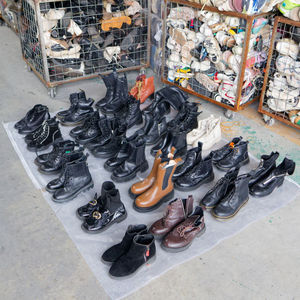 Chaussures d'hiver d'<span class=keywords><strong>occasion</strong></span> <span class=keywords><strong>de</strong></span> qualité supérieure pour dames <span class=keywords><strong>Bottes</strong></span> <span class=keywords><strong>de</strong></span> <span class=keywords><strong>neige</strong></span> Vente en gros Produit <span class=keywords><strong>de</strong></span> vêtements d'<span class=keywords><strong>occasion</strong></span> en excellent état - Product Image 6