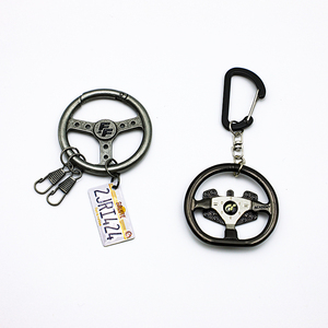 Porte-clés mousqueton vintage en alliage de zinc, porte-clés rond en métal, porte-clés en caoutchouc en forme de bloc de frein de roue de voiture - Product Image 2