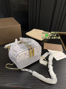 กระเป๋าถือผู้หญิงแบรนด์เนมหรูหราคุณภาพสูง ดีไซน์ลายตารางเพชร ทรงถัง สายสะพายไหล่ ปิดด้วยเชือก หนังแท้ผสมไนลอน - Product Image 6