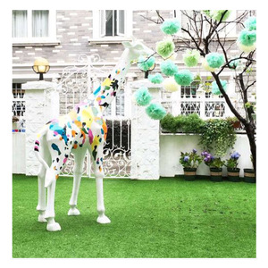 Creativo doodle resina giraffa Park scultura a grandezza naturale decorazione domestica africana giraffa scultura artigianale - Product Image 4